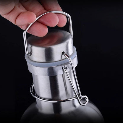 Bouteille Inox Premium 2L – Fermeture Swing Top, Grande Capacité, Anti‑Corrosion