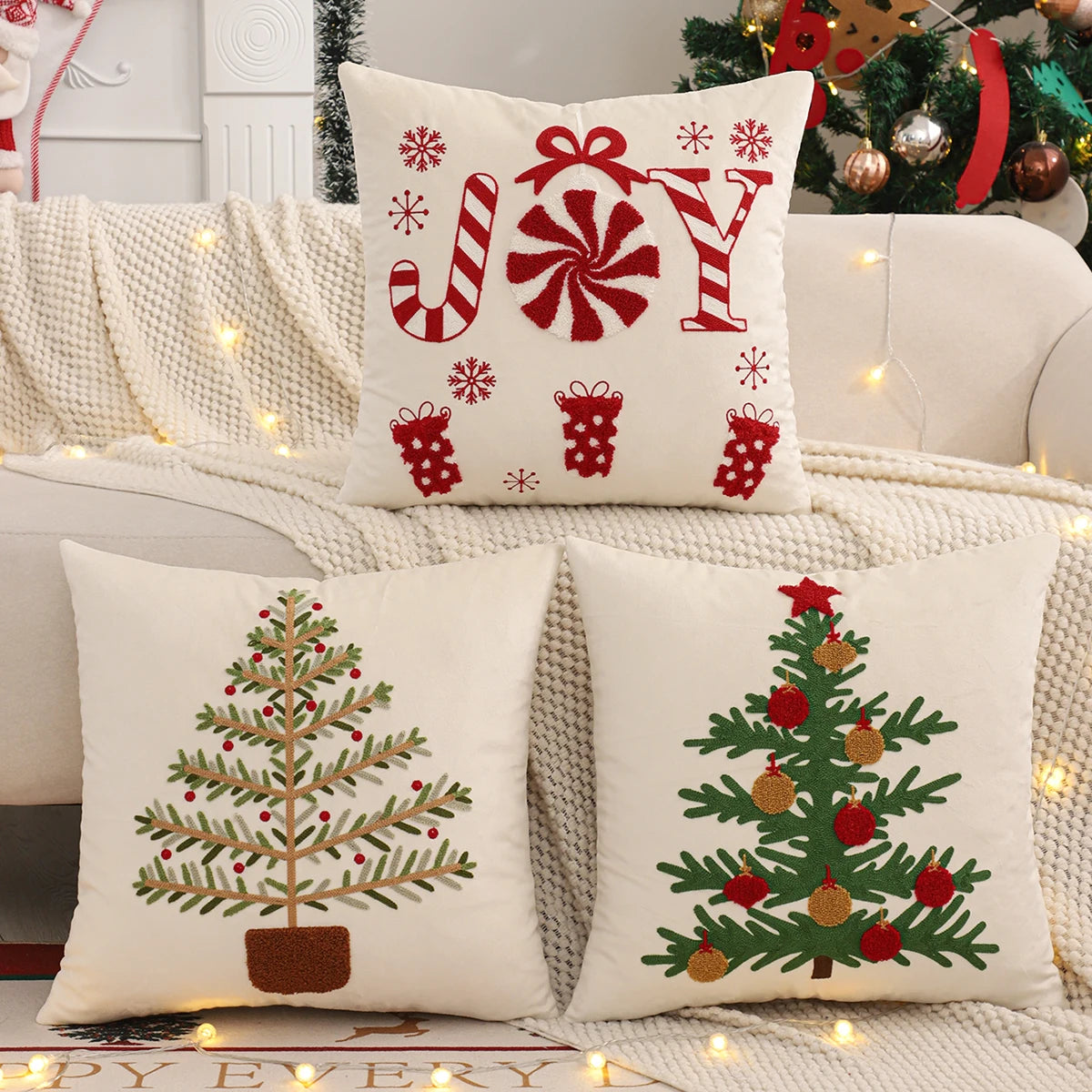 Housse de Coussin Brodée – Sapin de Noël