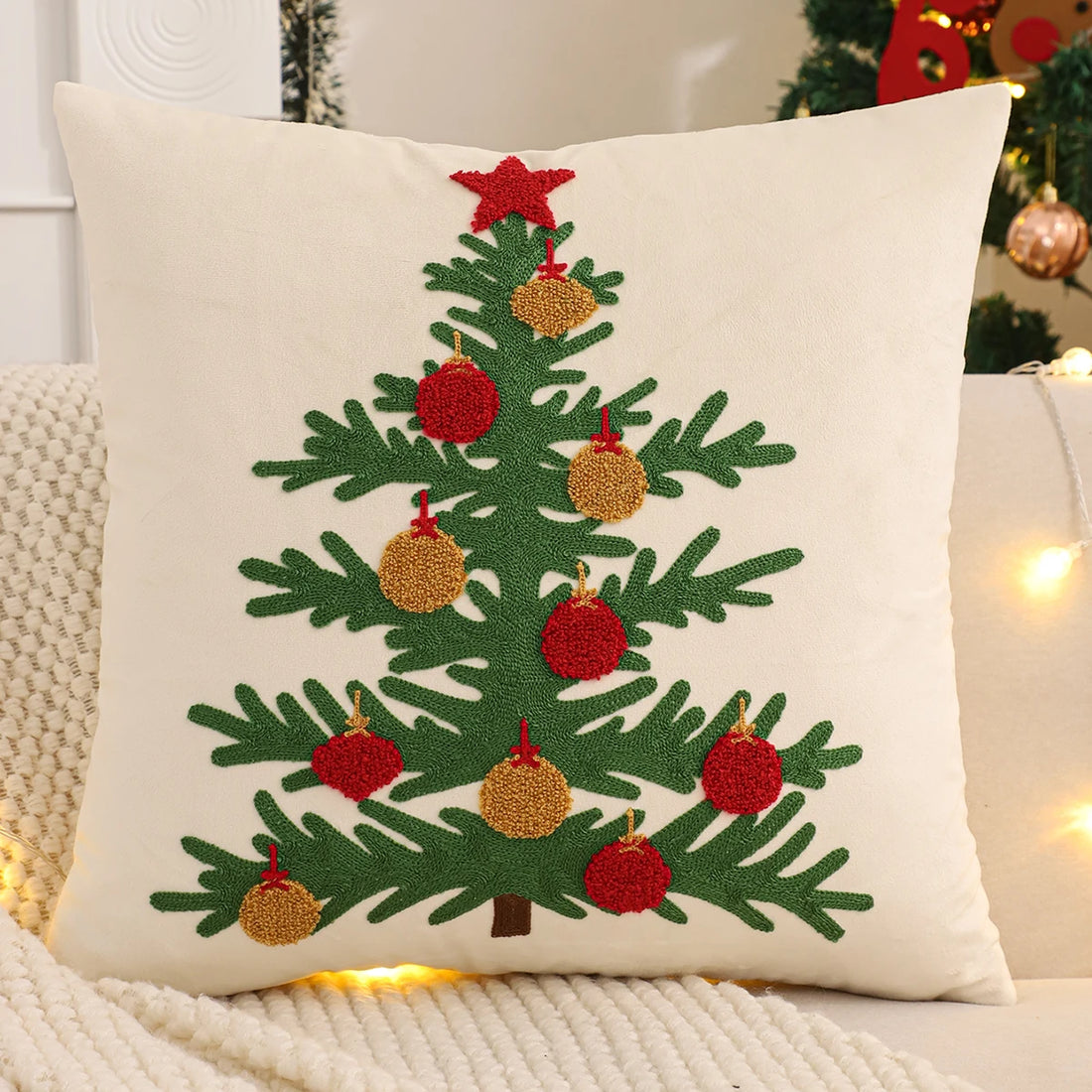 Housse de Coussin Brodée – Sapin de Noël