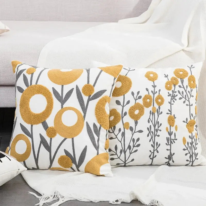 Housse de Coussin Boho Florale Brodée – Coton Doux | Déco Canapé &amp; Lit