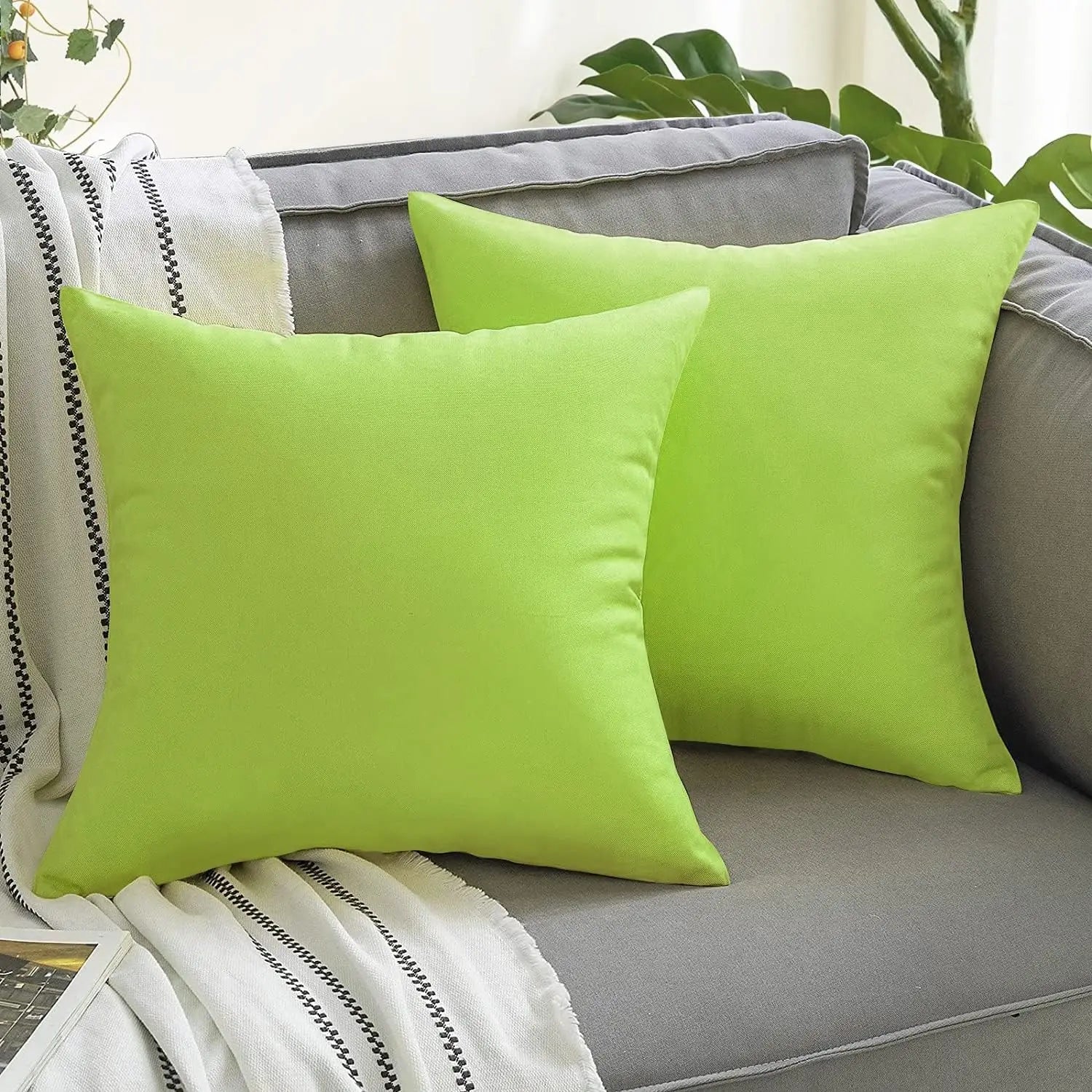 Housse de Coussin Imperméable Intérieur &amp; Extérieur – 5 Coloris | 5 Tailles